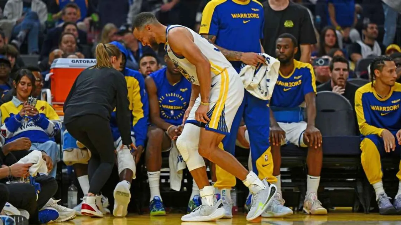 Stephen Curry de los Warriors se pierde al menos 2 juegos por esguince de tobillo; será reevaluado el viernes