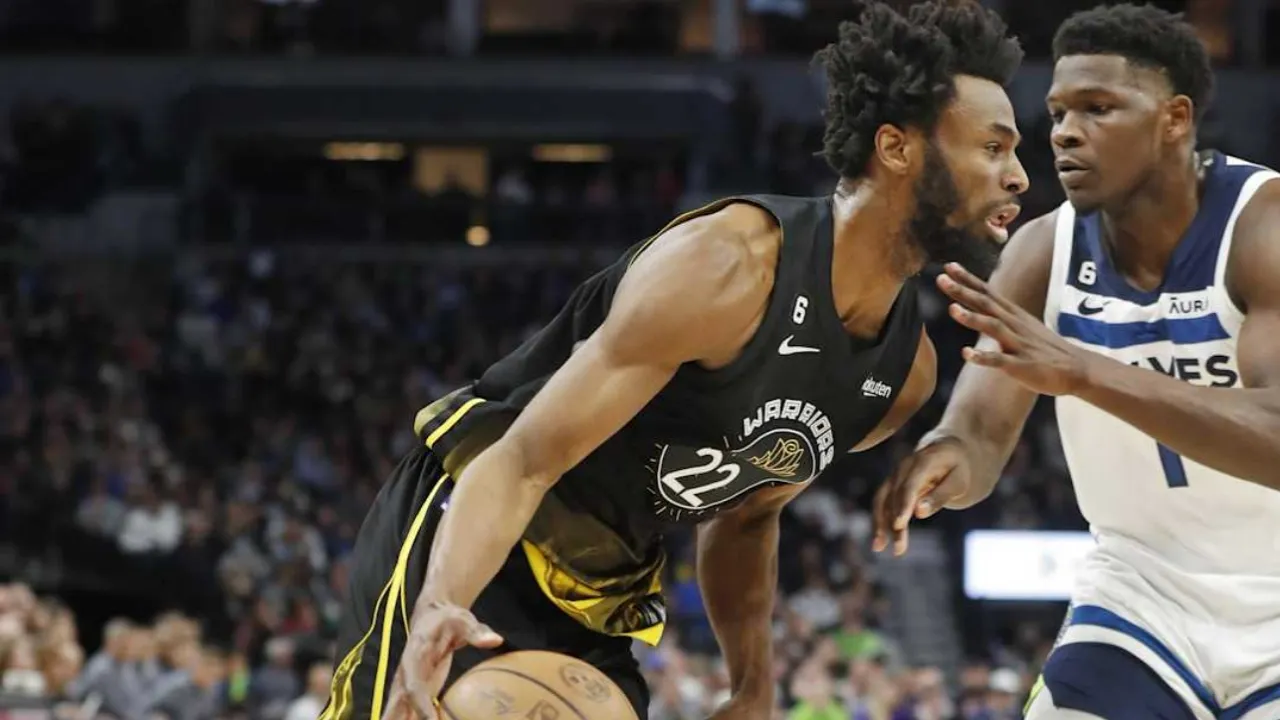 El alero de los Warriors, Andrew Wiggins es baja ante los Timberwolves por molestia de tobillo