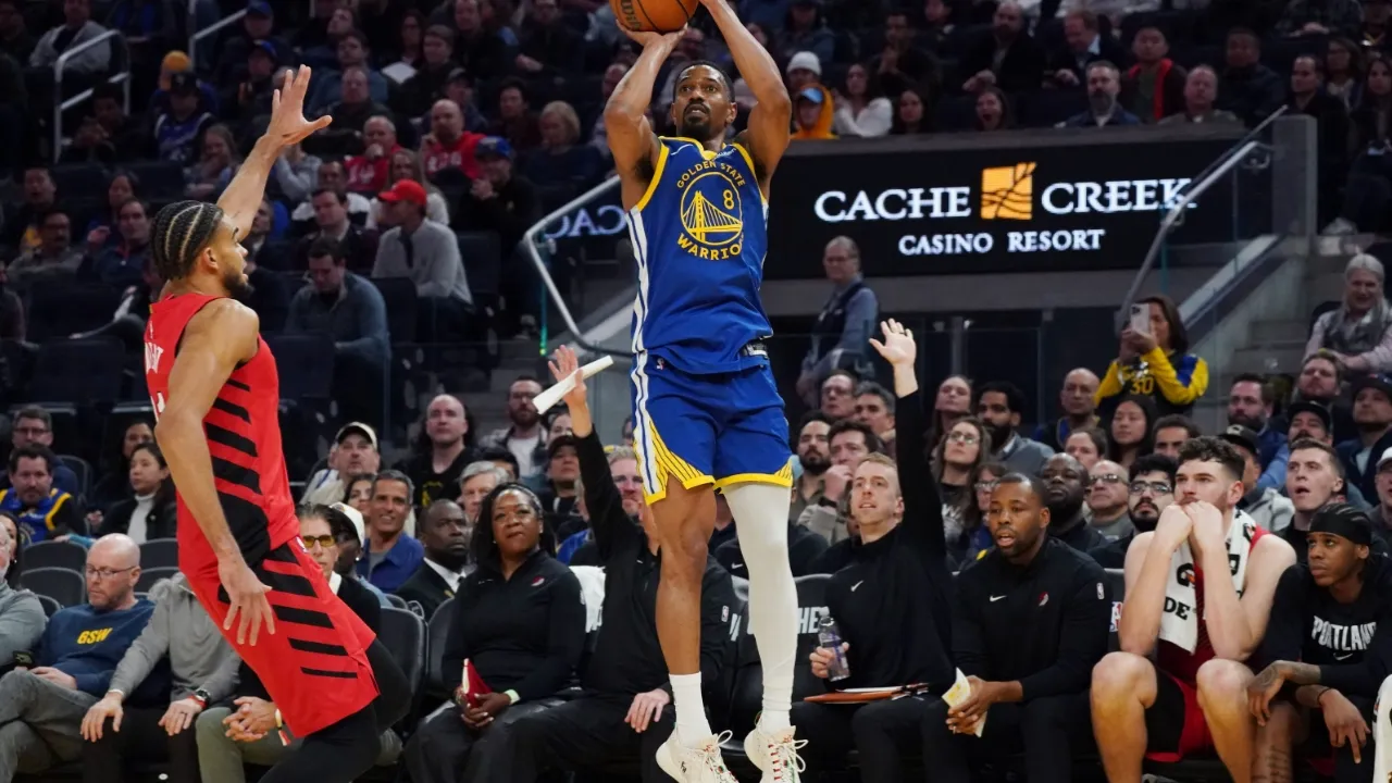 Butler anotó 16 puntos y Curry repartió 11 asistencias en la contundente victoria de los Warriors sobre los Trail Blazers por 119-97