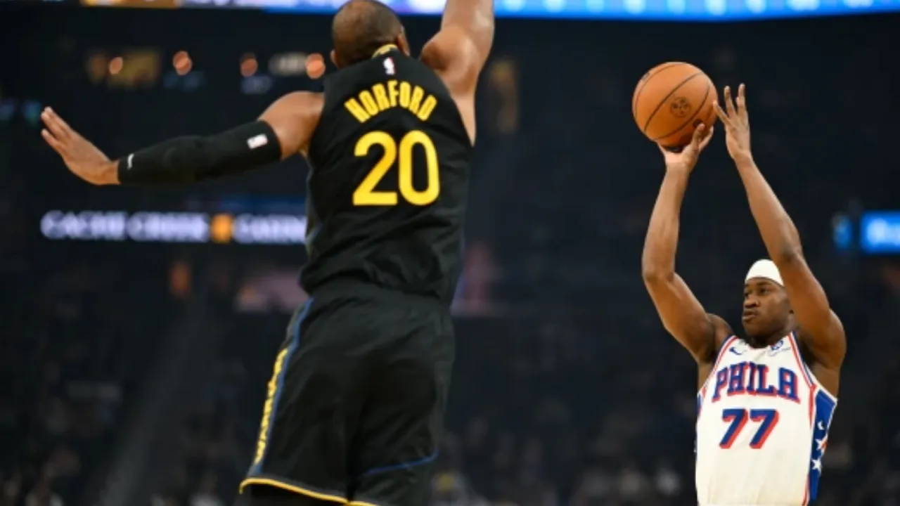 VJ Edgecombe anota 25 en la cuarta victoria consecutiva de los 76ers, 113-94 sobre los Warriors con Curry fuera de juego